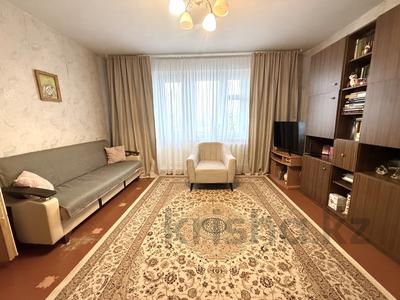 2-комнатная квартира · 54 м² · 8/9 этаж, мкр Юго-Восток, Степной 2 4/1 за 18.4 млн ₸ в Караганде, Казыбек би р-н