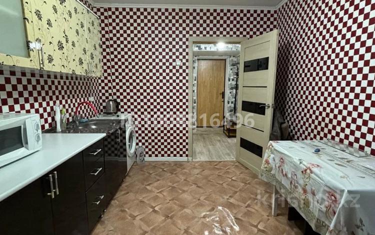 1-комнатная квартира · 34 м² · 6/9 этаж, Абая 119 — ледовый за 9.8 млн ₸ в Уральске — фото 2