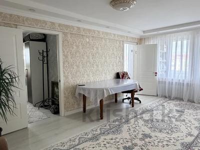 3-комнатная квартира · 50 м² · 5/5 этаж, авангард 3 37 за 16.8 млн ₸ в Атырау, мкр Авангард-3