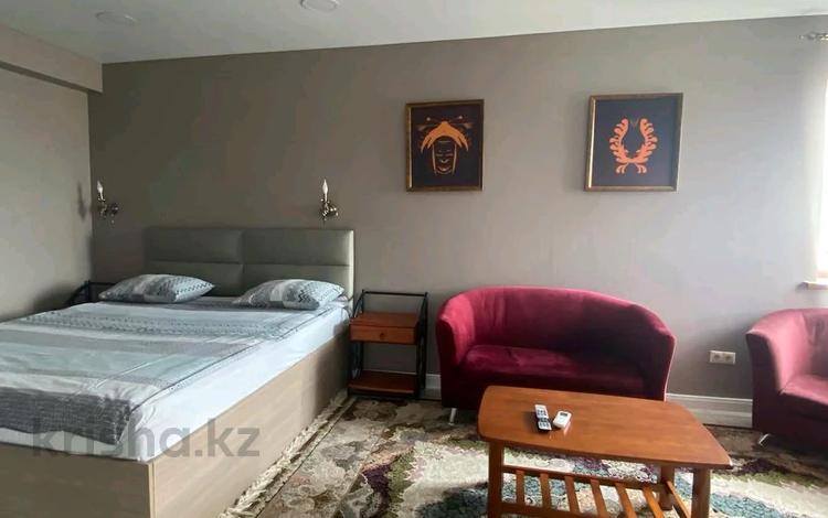 1-комнатная квартира · 57 м² · 12/12 этаж, Сейфуллина 499/131 за 300 000 ₸ в Алматы, Алмалинский р-н — фото 2