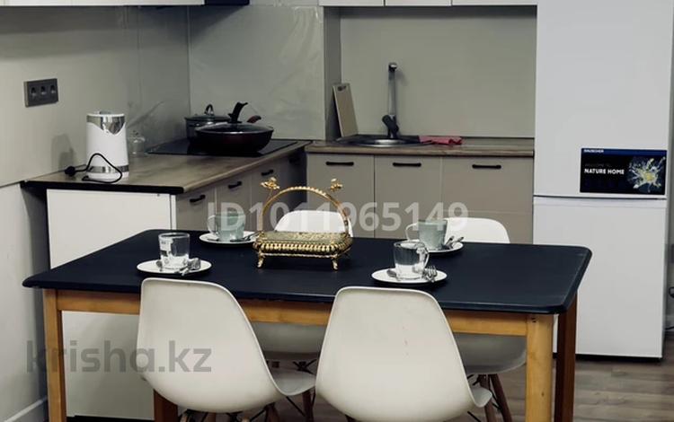 2-комнатная квартира · 52 м² · 8/10 этаж, мкр Аккент 90 за 15 000 ₸ в Алматы, Алатауский р-н — фото 11