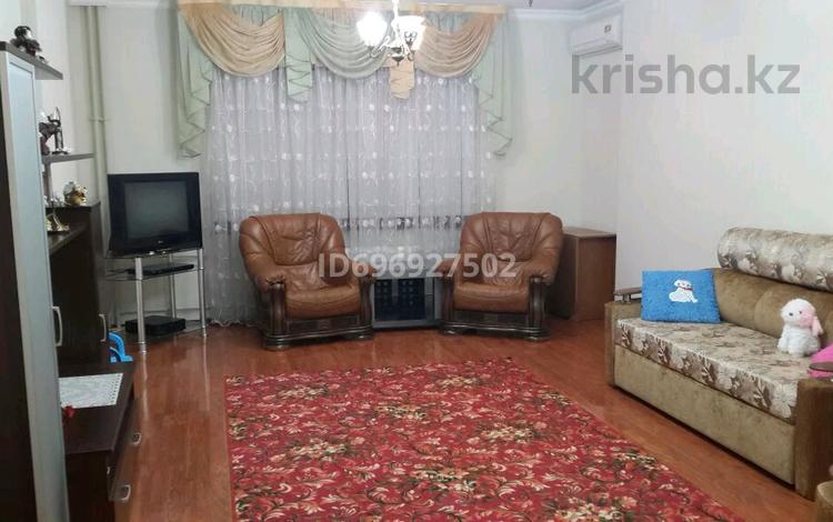 3-бөлмелі пәтер · 92 м² · 2/9 қабат, Ади Шарипова 26а, бағасы: 39 млн ₸ в Атырау — фото 2