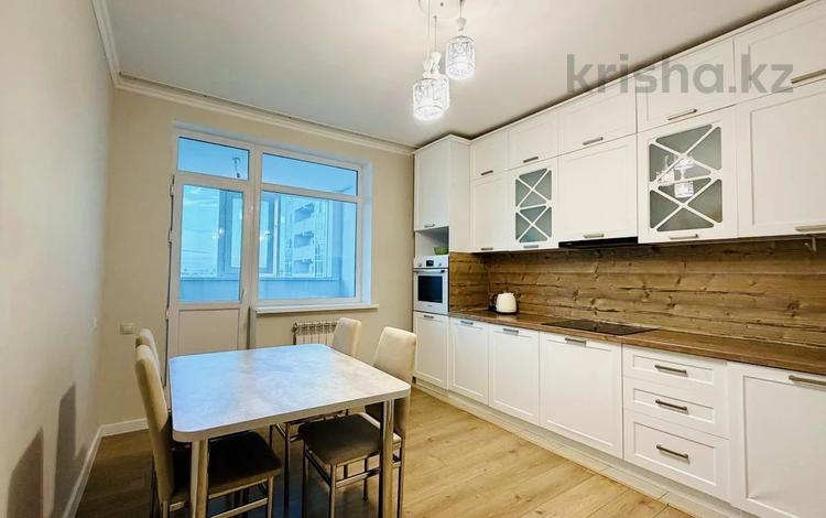 3-бөлмелі пәтер · 93.9 м² · 14/18 қабат, Улы Дала 53, бағасы: 50 млн ₸ в Астане, Есильский р-н — фото 3