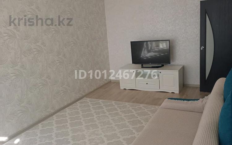 2-бөлмелі пәтер · 70 м² · 5/10 қабат, Курмангазы 196 — Молдагуловой, бағасы: 200 000 ₸ в Уральске, мкр Школьник — фото 2