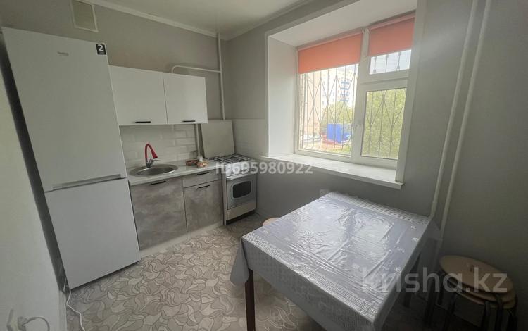 1-комнатная квартира, 40 м², 3/5 этаж помесячно, Кунаева 62 — Напротив центра Кадыр Мырза Али