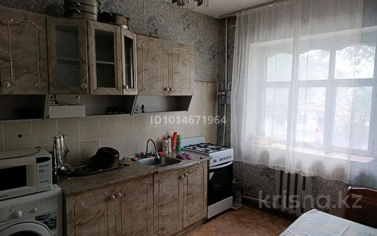 1-комнатная квартира · 36.6 м² · 2/5 этаж, Рыспект Батыра 4 за 10 млн ₸ в Таразе — фото 2