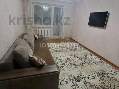 3-комнатная квартира · 63 м² · 2/5 этаж, Бектурова 56/1 — Гостиница Иртыш за 12 000 〒 в Павлодаре