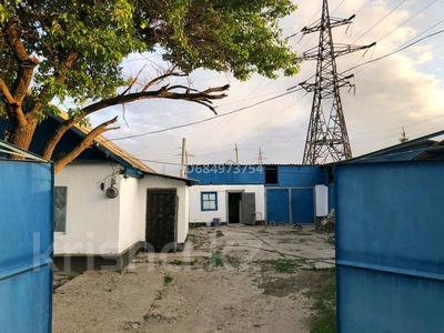 Отдельный дом · 3 комнаты · 65 м² · 6 сот., Толе би 213 за 10 млн 〒 в Таразе
