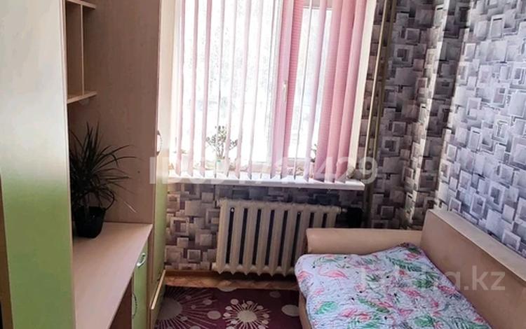 4-бөлмелі пәтер, 59 м², 1/5 қабат, Сабитовой 23а, бағасы: 4 млн 〒 в Балхаше — фото 2