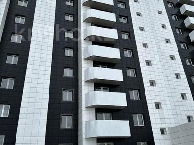 3-комнатная квартира, 83 м², 8/9 этаж, Аль-Фараби 44 за 32 млн 〒 в Усть-Каменогорске