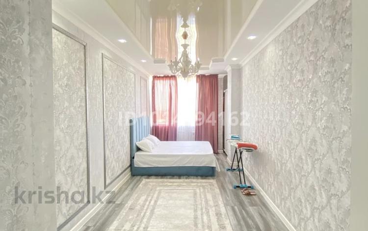 2-комнатная квартира · 85 м² · 10/17 этаж, Кунаева 91 за 17 000 ₸ в Шымкенте, Аль-Фарабийский р-н — фото 2
