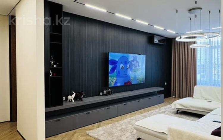 4-бөлмелі пәтер · 150 м² · 5 қабат, Достык 8/3, бағасы: 190 млн ₸ в Астане, Есильский р-н — фото 2