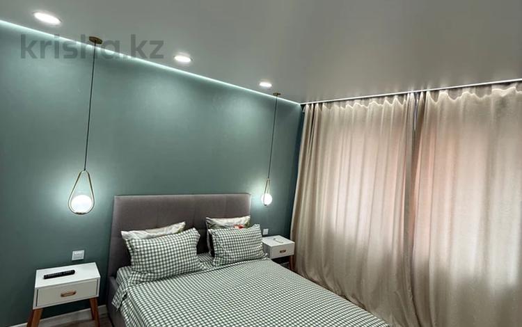 2-комнатная квартира · 65 м² · 2/5 этаж, мкр Нурсая, Шырайлы 7 за 19 990 〒 в Атырау — фото 2