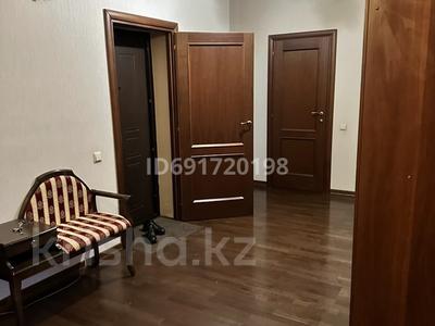 2-комнатная квартира · 72 м² · 5/10 этаж, Д. Кунаева 35 за 320 000 〒 в Астане, Есильский р-н