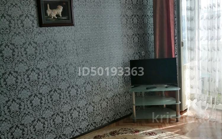 2-бөлмелі пәтер · 51 м², Азаттык 131а — Ауэзова, бағасы: 8 000 ₸ в Атырау, мкр Жилгородок — фото 2