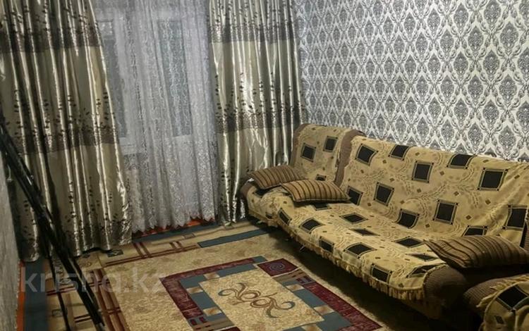 2-бөлмелі пәтер · 45 м² · 2/4 қабат, проспект Республики 38 — Остановка Колос, бағасы: 140 000 ₸ в Шымкенте — фото 2