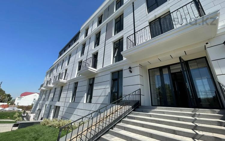 3-бөлмелі пәтер · 119 м² · 2/4 қабат, Мкр. Таусамалы, бағасы: 112 млн ₸ в Алматы, Наурызбайский р-н — фото 2