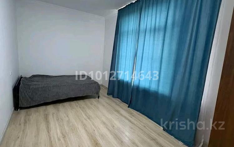 1-комнатная квартира · 36 м² · 2/2 этаж, Тобаякова 2а/5 за 150 000 ₸ в Алматы, Жетысуский р-н — фото 2