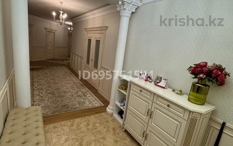 4-комнатная квартира, 191.1 м², 6/10 этаж, Сарайшык 40 за 95 млн 〒 в Астане, Есильский р-н — фото 2