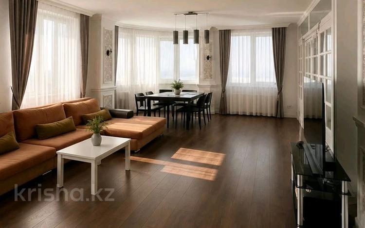 3-комнатная квартира · 141.6 м² · 11/18 этаж, Назарбаева 223 за 750 000 ₸ в Алматы, Медеуский р-н — фото 2