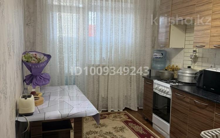 3-комнатная квартира · 75 м² · 1/5 этаж, Арай 2 5 за 25 млн 〒 в Таразе — фото 2