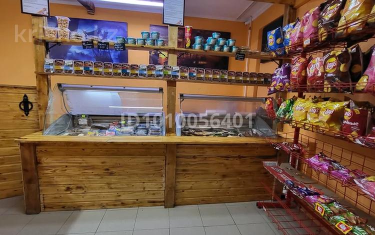 Свободное назначение, магазины и бутики · 50 м² за 21.8 млн ₸ в Уральске, мкр Строитель — фото 2