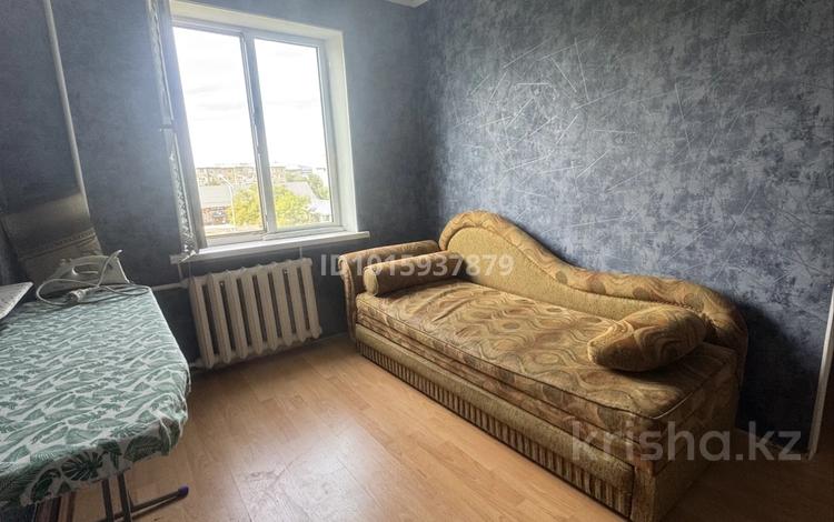 3 бөлме · 76 м² · 4/5 қабат, 4 мкр 8, бағасы: 60 000 ₸ в Атырау, мкр Авангард-4 — фото 2