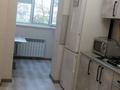 3-комнатная квартира · 95 м² · 3/4 этаж, 15-й микрорайон, 15-й микрорайон 14 за 200 000 ₸ в Шымкенте, Аль-Фарабийский р-н — фото 7