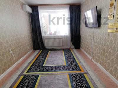 1-комнатная квартира · 42.2 м² · 5/5 этаж, Конаева за 12 млн ₸ в Актобе, мкр. Курмыш