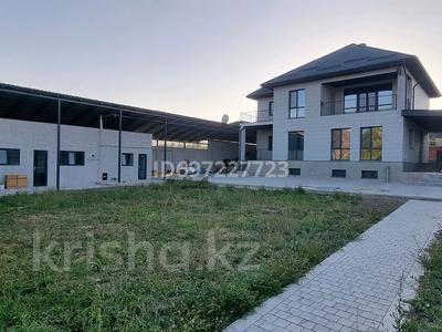 Отдельный дом · 6 комнат · 360 м² · 12 сот., Квартал 203 6478 — Сатай Парк за 140 млн 〒 в Каскелене