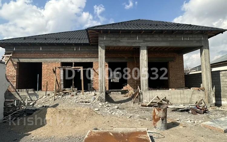 Отдельный дом · 6 комнат · 230 м² · 6 сот., Жанарыстанов 14 — Район городской больницы, центр за 31.9 млн ₸ в Кентау — фото 2