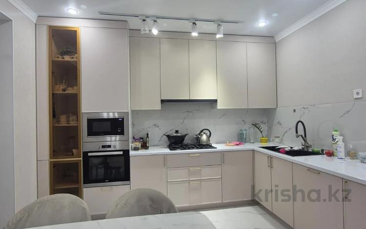 4-комнатная квартира · 125 м² · 2/5 этаж, мкр. Алтын орда за 47 млн ₸ в Актобе — фото 35