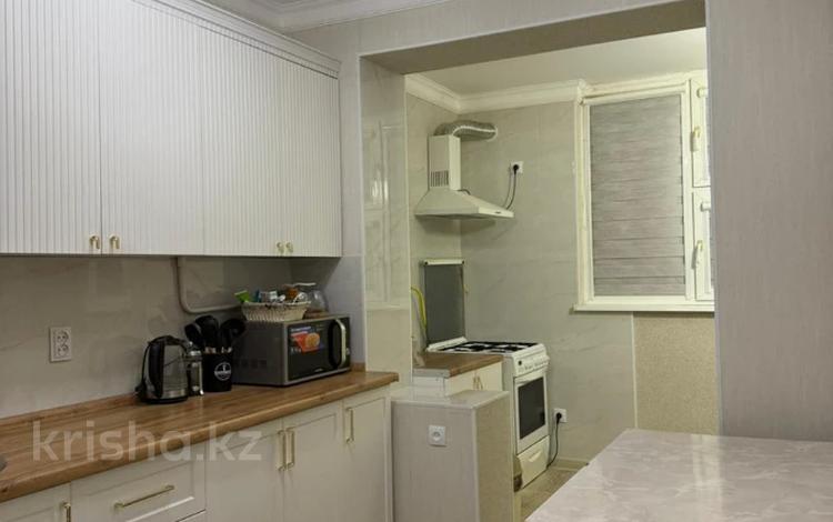 3-комнатная квартира · 72 м² · 2/5 этаж, 13-й мкр 3 за 23.5 млн ₸ в Актау — фото 2