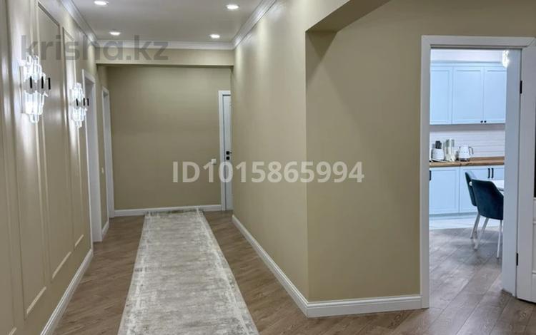4-бөлмелі пәтер · 130 м² · 13/17 қабат, Варламова 27а, бағасы: 110 млн ₸ в Алматы, Алмалинский р-н — фото 2