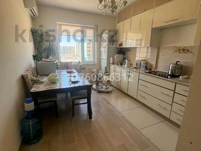 4-бөлмелі пәтер · 118 м² · 3/12 қабат, 33-й мкр 22 — Школы садики магазины, бағасы: 26 млн ₸ в Актау