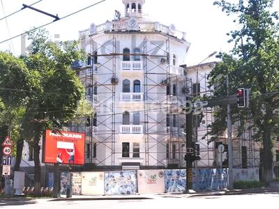3-комнатная квартира · 70 м² · 3/3 этаж, Кабанбай Батыра 104 — Назарбаева Кабанбай Батыра за 270 млн ₸ в Алматы, Медеуский р-н