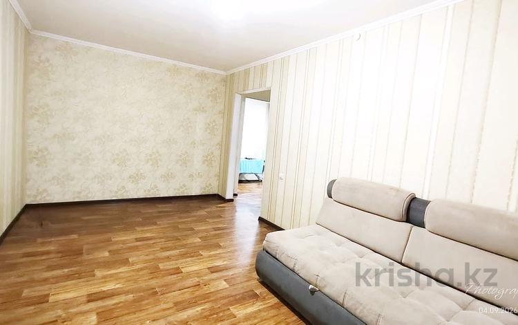 3-комнатная квартира · 65 м² · 1/5 этаж, мкр №5 21а — Абая Утеген батыра за 350 000 ₸ в Алматы, Ауэзовский р-н — фото 2