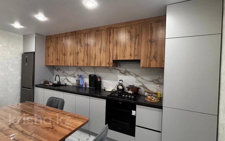 4-комнатная квартира · 115.3 м² · 6/9 этаж, Бокенбай Батыра за 43 млн ₸ в Актобе — фото 23