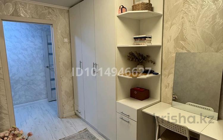 3-бөлмелі пәтер · 60 м² · 1/5 қабат, Можайского 7, бағасы: 23 млн ₸ в Караганде, Казыбек би р-н — фото 2