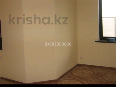 Жер үй мен саяжайлар в Алматы: Жеке үй · 2 бөлме · 78 м², мкр Калкаман-2 235 — Шаляпина, бағасы: 400 000 〒 Жеке үй · 2 бөлме · 78 м², мкр Калкаман-2 235 — Шаляпина, бағасы: 400 000 〒 в Алматы, Наурызбайский р-н