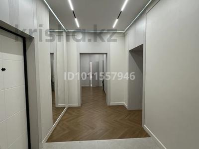 4-комнатная квартира · 150 м² · 6/9 этаж, Просп. Алии Молдагуловой 62к1 за 88 млн ₸ в Актобе