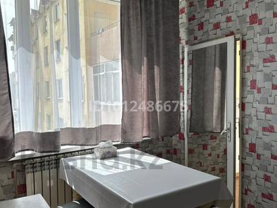 2 комнаты · 60 м² · 3/4 этаж, мкр Аксай-4 16 а за 80 000 〒 в Алматы, Ауэзовский р-н