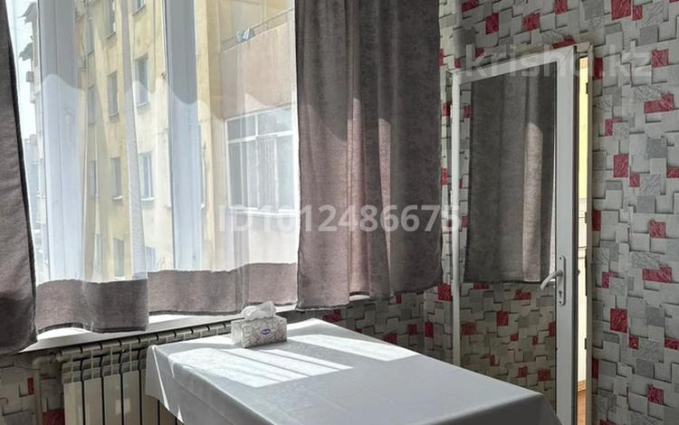 2 комнаты · 60 м² · 3/4 этаж, мкр Аксай-4 16 а за 70 000 ₸ в Алматы, Ауэзовский р-н — фото 2