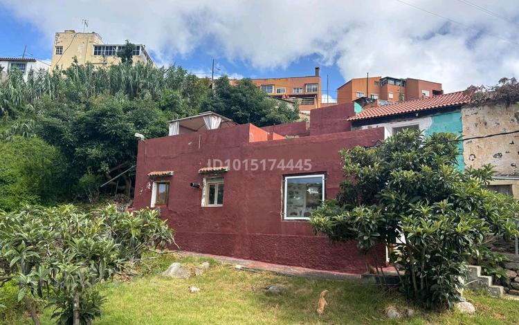 Отдельный дом · 5 комнат · 180 м² · 10 сот., Лапедреро 19 — Los Castillos за 150 млн ₸ в Санта-Крус-Де-Тенерифе — фото 2