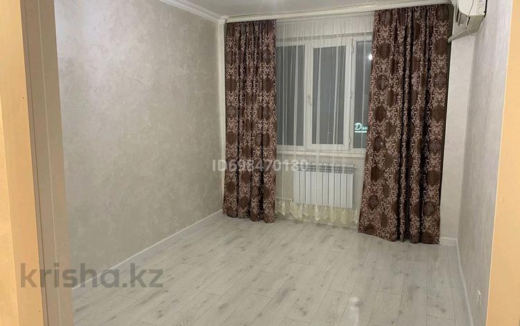 3-комнатная квартира, 70 м², 1/5 этаж, мкр Нурсая 23 за 25 млн 〒 в Атырау, мкр Нурсая — фото 2