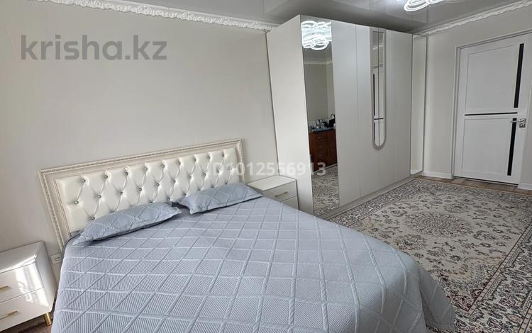 3-бөлмелі пәтер · 135 м² · 10/10 қабат, Болашақ ш/а. 129, бағасы: 25 млн ₸ в Актобе, мкр Болашак — фото 2