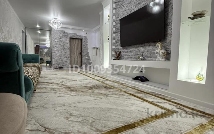 5-бөлмелі пәтер · 145 м² · 6/10 қабат, мкр Болашак 129К, бағасы: 52 млн ₸ в Актобе — фото 2