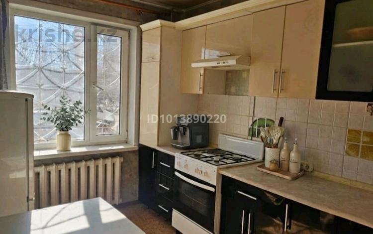 1-комнатная квартира · 37 м² · 1/5 этаж, Абылайхана 41/2 — Р-н Встречи, ЕНУ за 17.8 млн ₸ в Астане, Алматы р-н — фото 3