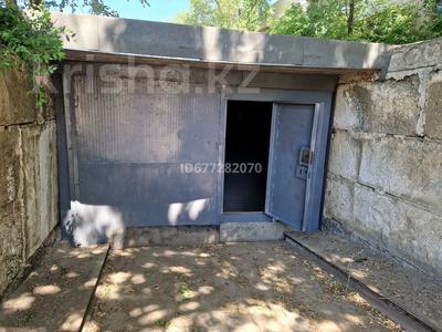 Гараждар мен тұрақтар в Павлодарской обл.: Гараж · 25 м² · Р.Люксенбург 111 — Р.люксенбург 111.Чекина 98, бағасы: 1.6 млн 〒 Гараж · 25 м² · Р.Люксенбург 111 — Р.люксенбург 111.Чекина 98, бағасы: 1.6 млн 〒 в Павлодаре