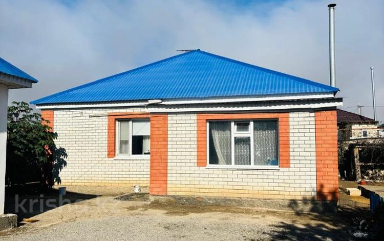 Жеке үй · 3 бөлме · 85 м² · 8 жүзд., Буровик 66, бағасы: 21 млн ₸ в Актобе, жилой массив Акжар-2 — фото 2
